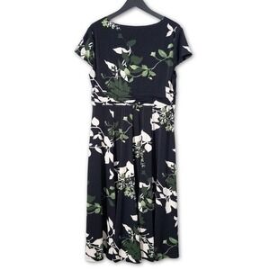 Jones New York Dress Womens 14W Black Floral Twist Front Short Sleeve Preppy